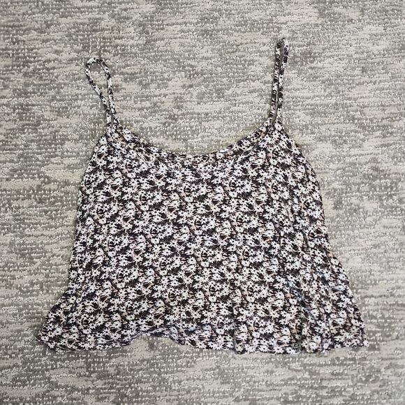 Nollie brand crop top - Picture 5 of 8